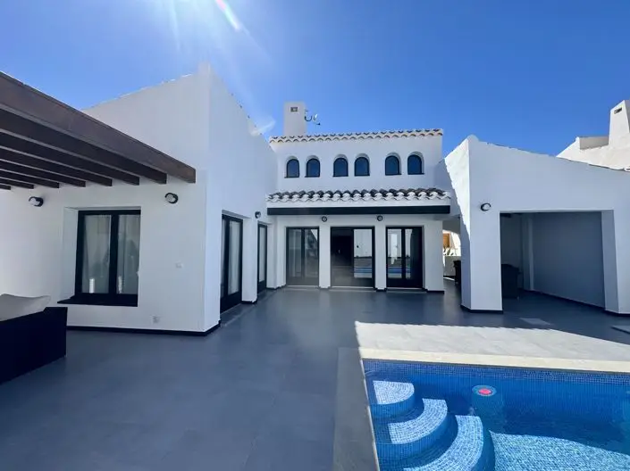 Villa de Lujo en Venta Murcia 3 Dormitorios Piscina Privada