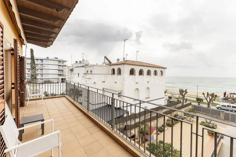 Apartamento con Vistas al Mar en Caldes d'Estrac Alquiler Temporal