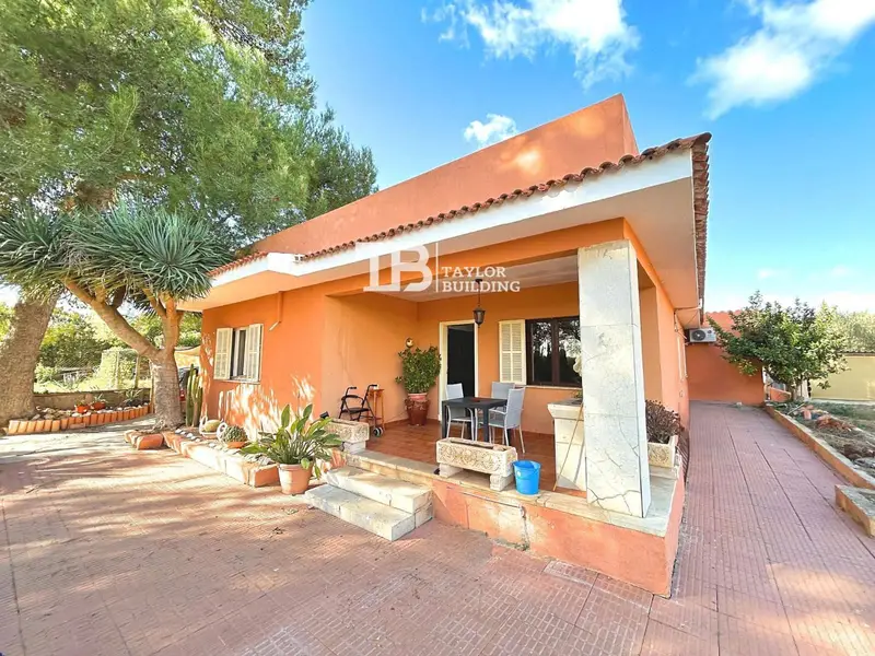 Chalet en venta en Biniali Mallorca 3 habitaciones 2 baños jardin grande