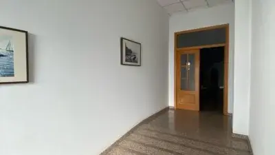 Apartamento de Lujo en V	alez Rubio con 3 Dormitorios y Estacionamiento