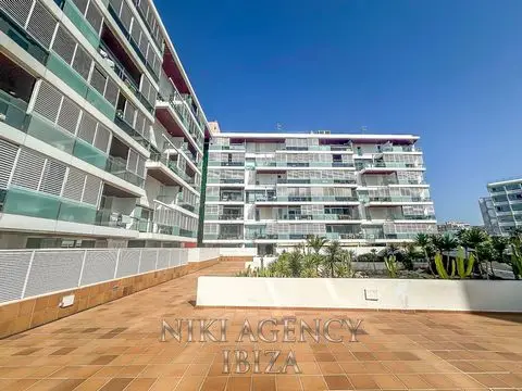 Dúplex de Lujo en Playa d en Bossa Primera Línea de Playa