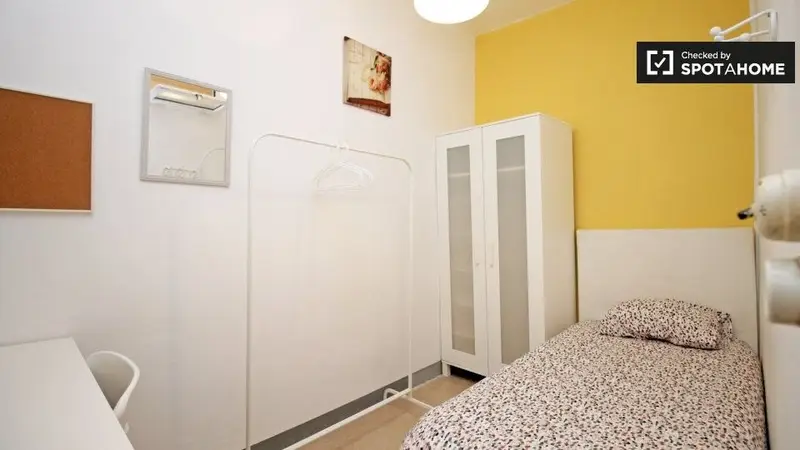 Apartamento 5 Dormitorios 2 Baños Barcelona Alquiler Spotahome