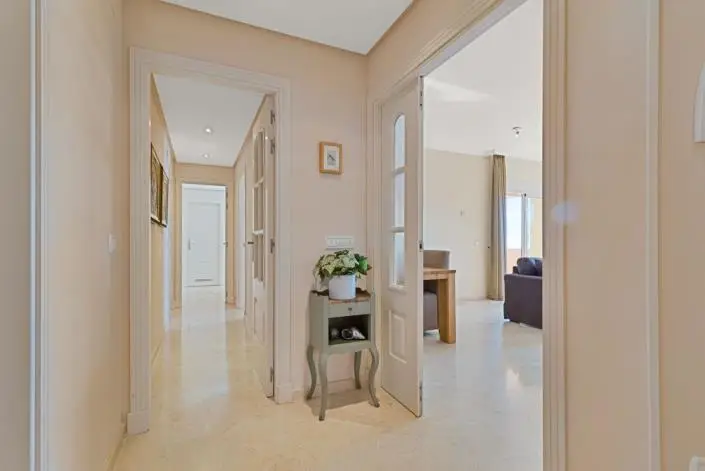 Atico 2 Dormitorios en Venta La Mairena Cerca de Marbella