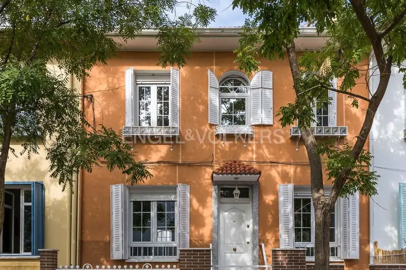 Casa en Alquiler Madrid 6 Dormitorios 4 Baños