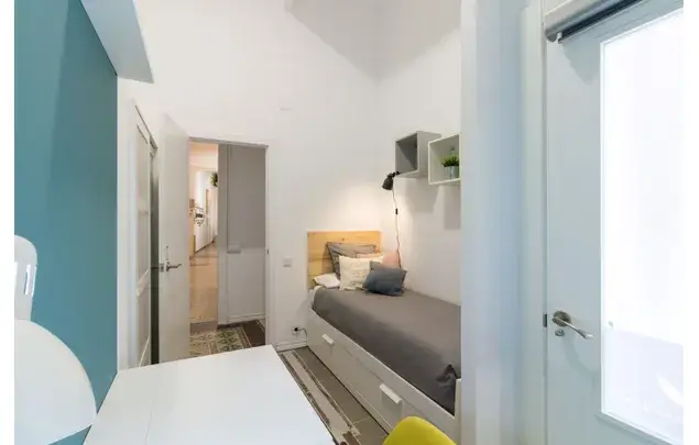 Habitacion en alquiler Barcelona contrato legal incluida