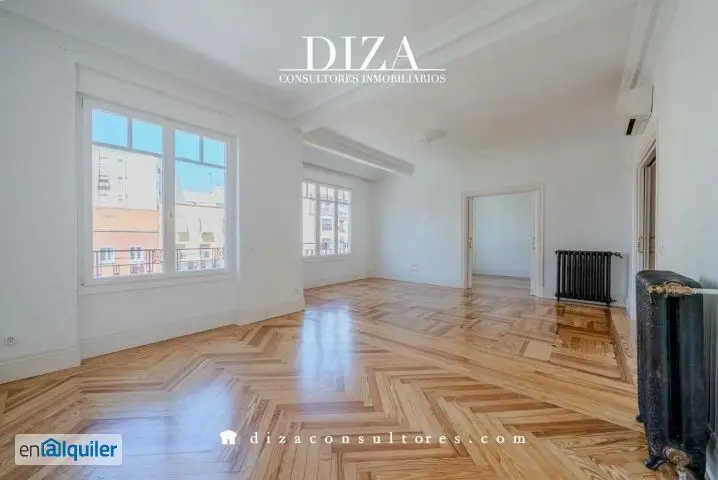 Piso en Venta en Chamberí Madrid 4 Dormitorios