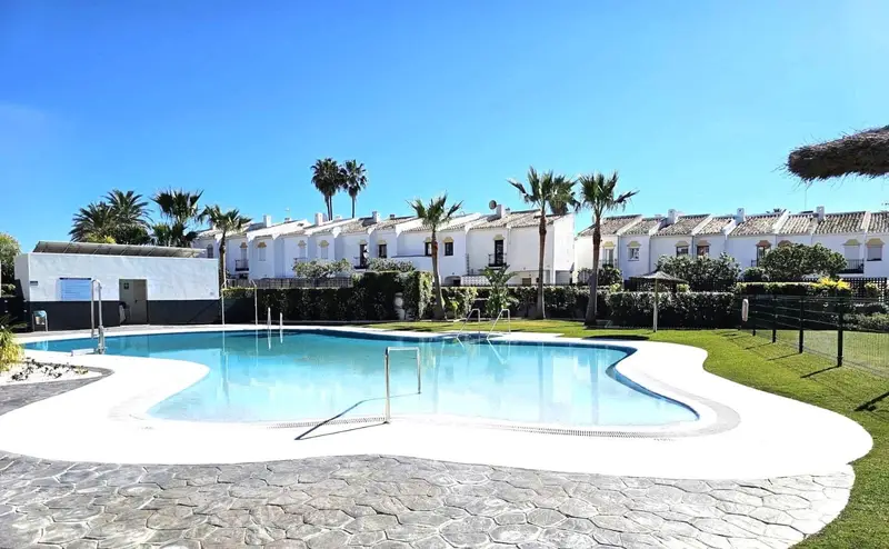 Apartamento en Alquiler Estepona Arroyo Vaquero Cerca de la Playa