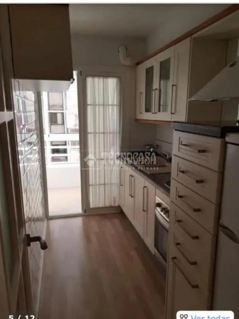 Piso en venta Cruz Humilladero 2 dormitorios reformado cerca metro