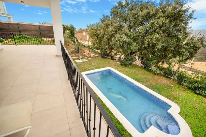 Villa 3 Dormitorios La Mairena Marbella
