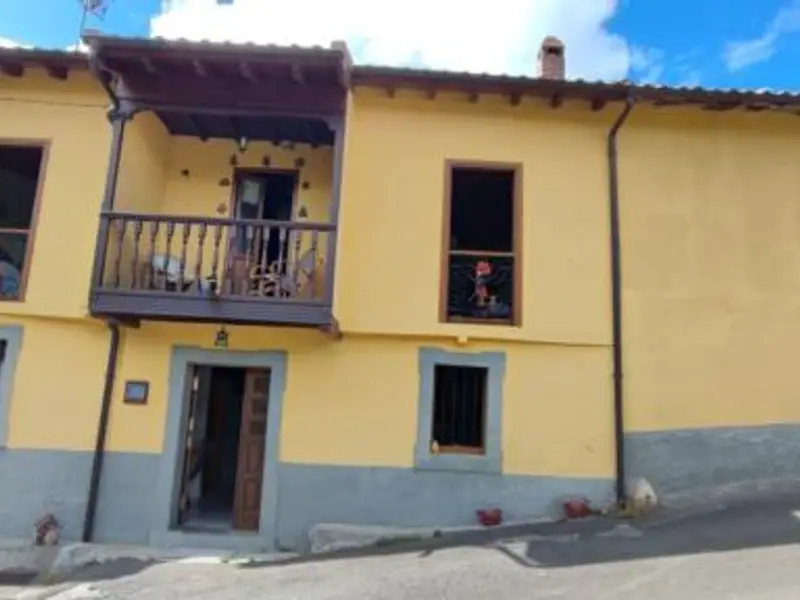 Chalet Rústico en Llanes Asturias con Vistas a la Montaña