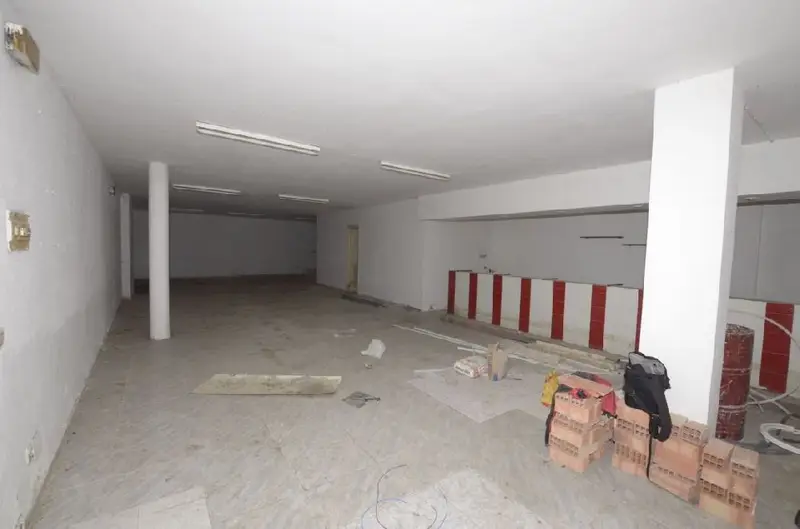 Venta Local Comercial Centro Algeciras 245m2