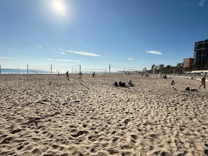 Piso en Playa de San Juan Alicante con Piscina y Terraza