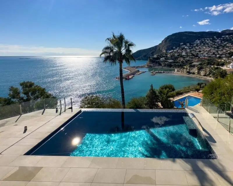 Venta Villa 4 Dormitorios Calpe CT-99699