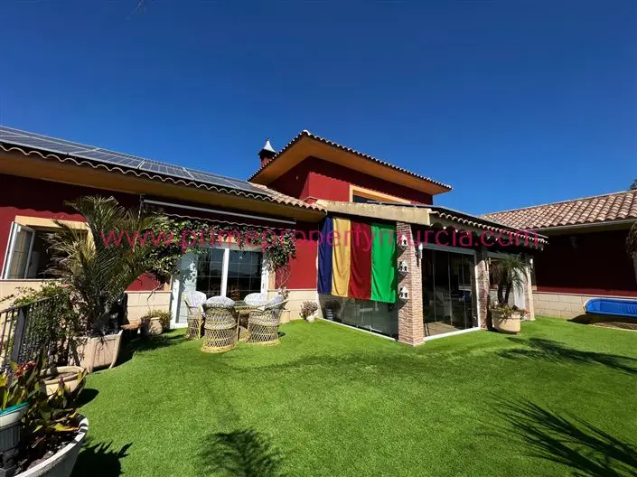 Villa de Lujo 4 Dormitorios Totana