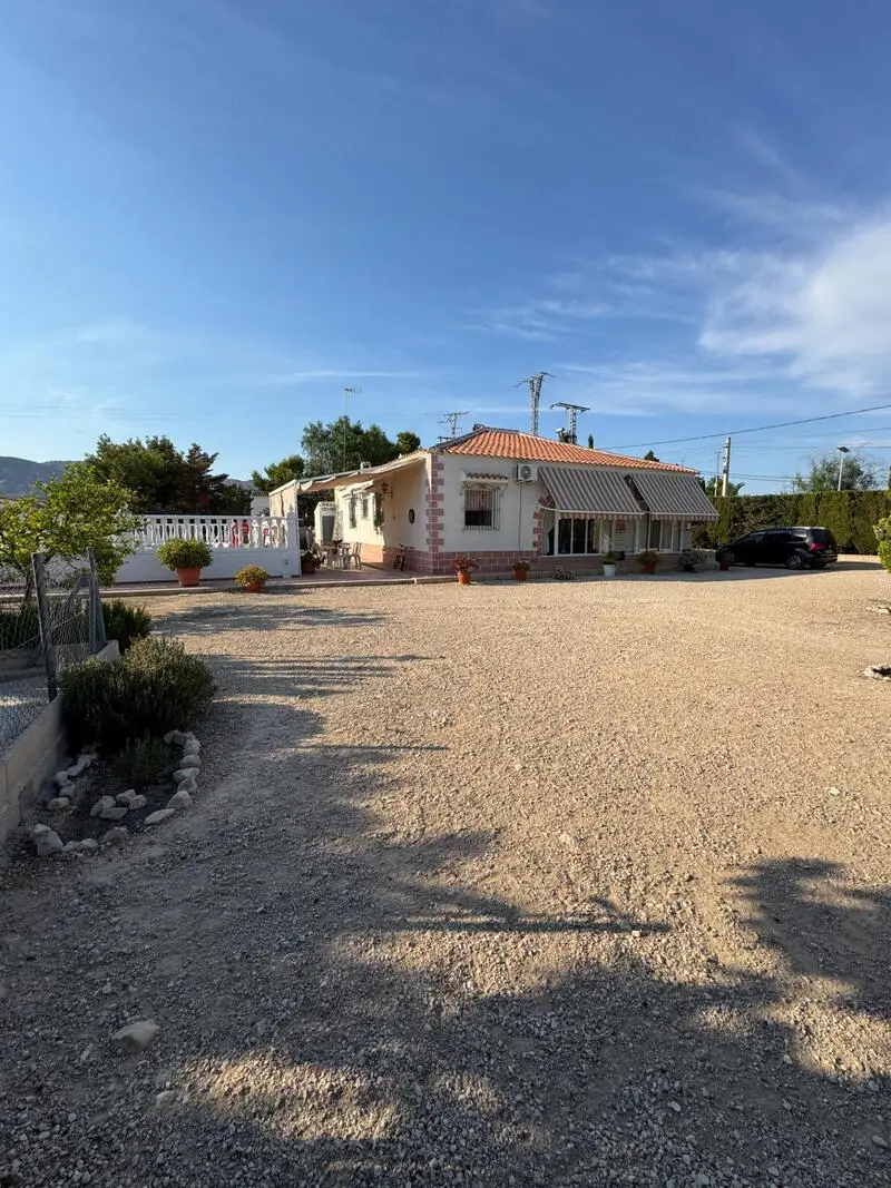 Villa 4 Dormitorios Albatera Piscina Privada