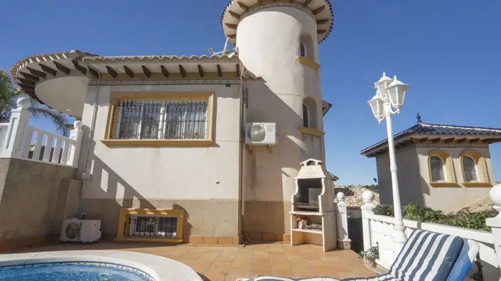 Villa 4 Dormitorios Villamartin Piscina Privada Alquiler Turistico