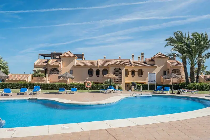 Apartamento 2 Dormitorios Alquiler Málaga Playa
