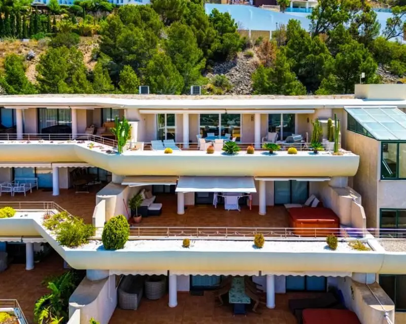 Apartamento en venta Altea: Ático con vistas al mar y piscina