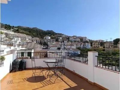 Apartamentos La Bodega: Complejo de 5 Viviendas en Canillas de Albaida