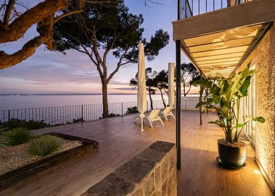Villa en Alcanada Mallorca con acceso al mar