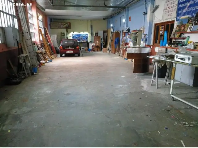Local Comercial 180m2 Almansa San Roque Puerta Motorizada