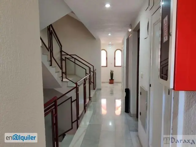 Alquiler Piso Amueblado Ascensor Genil Palacio Deportes
