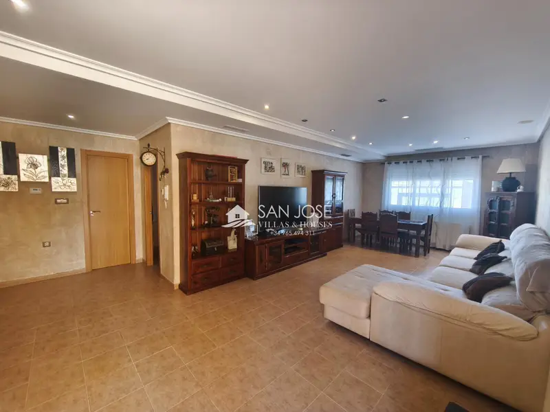 Bungalow Adosado en Aspe 300m2 7 Dormitorios 3 Baños Terraza