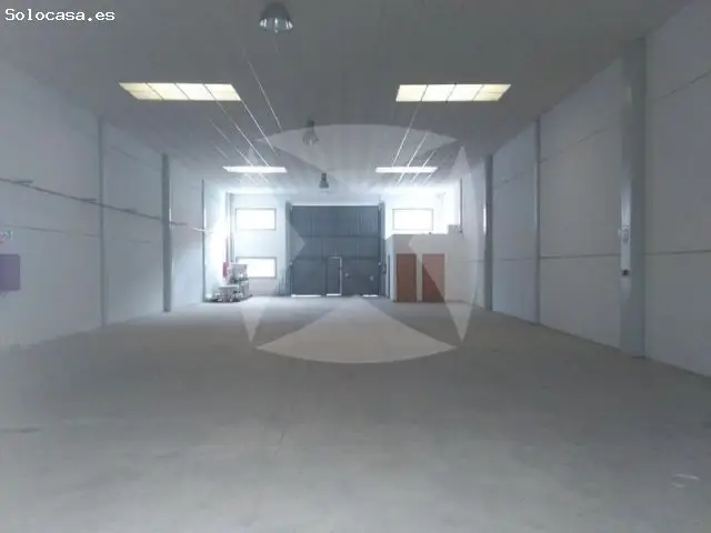 Nave Industrial 370m2 en El Nevero Ideal Inversores