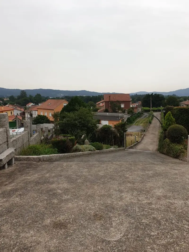 Chalet en Venta Pontecesures 300m2 3 Banos