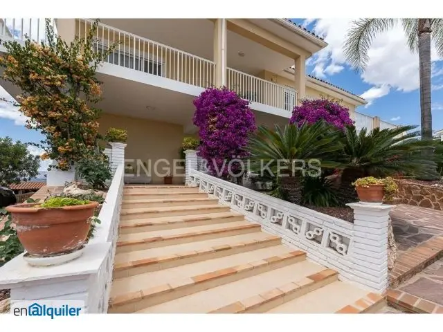 Casa en Alginet 5 Dormitorios 3 Baños 2 Piscinas
