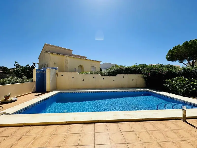 Villa con Piscina Privada en Cumbre del Sol Benitachell