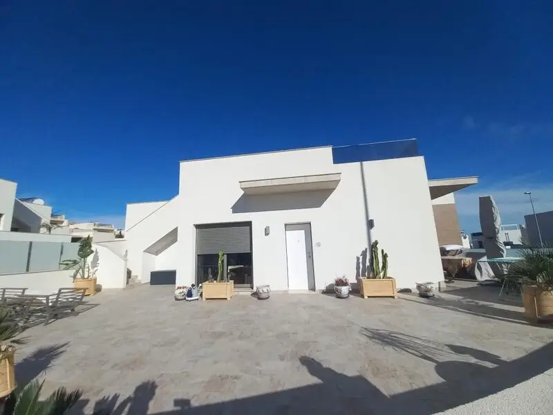 Villa de Lujo 3 Dormitorios San Miguel de Salinas