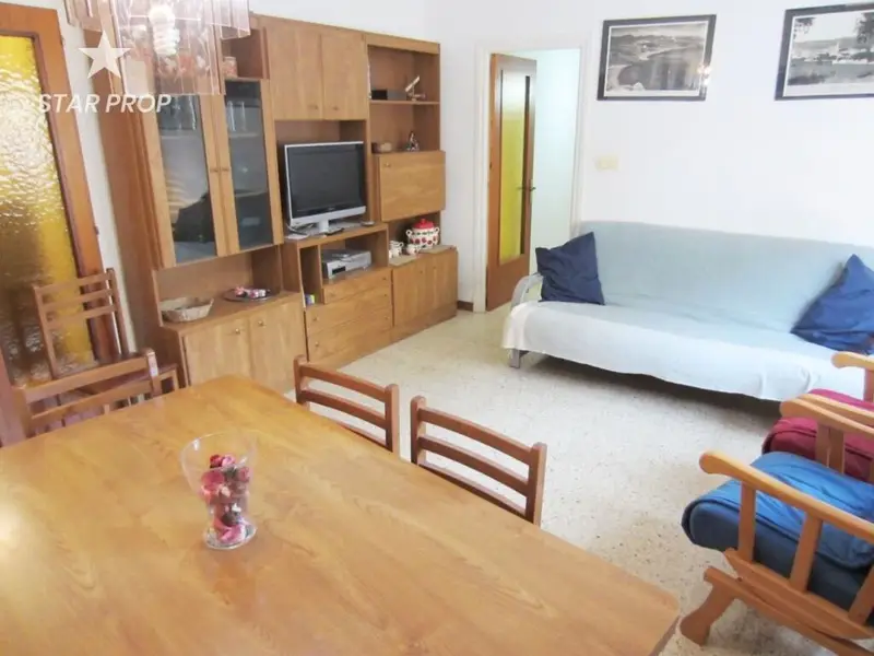 Venta Piso Llança 2 habitaciones 2 baños Parking Trastero Cerca Playa