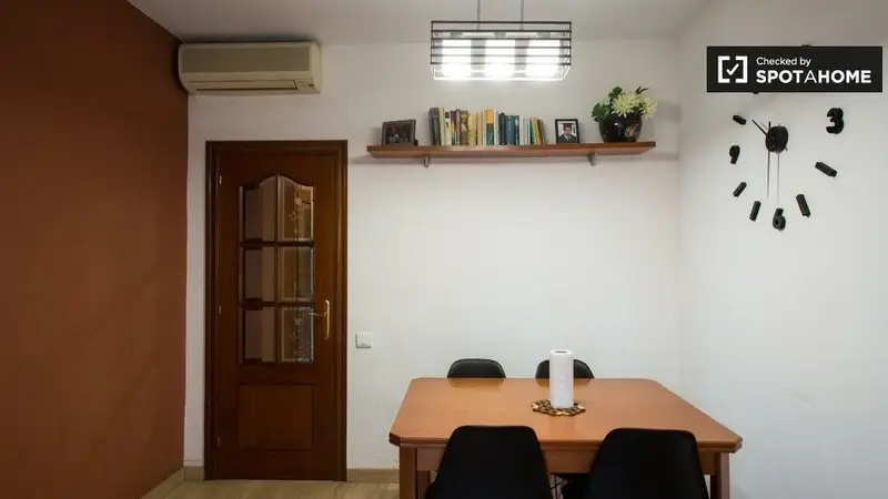 Apartamento 4 dormitorios 1 ba
														
														
														
														
														
														
														
														
														
														
														
														
														
														
														
														
														
														
														
														
														
														
														
														
														
														
														
														
														
														
														
														
														
														
														
														
														
														
														
														
														
													
								
								
				
			
		
	


 Barcelona