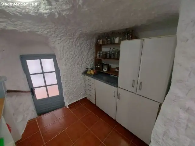 Descubre el Encanto y Atractivo Único de Esta Hermosa Casa Cueva de 3 Dormitorios con Apartamento In Huéscar