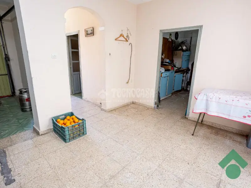 Casa en Venta Av las Flores 2 Dormitorios Patio Cerca Servicios