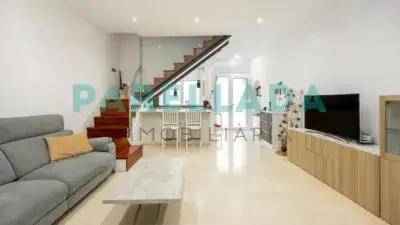 Casa reformada en Centro Badalona con terraza