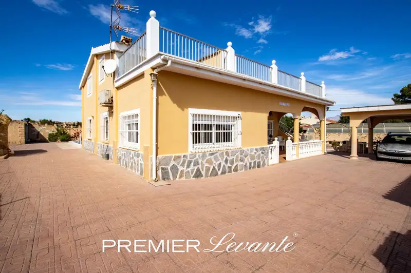 Venta Casa Luminosa Rebolledo 5 Dormitorios Piscina Barbacoa