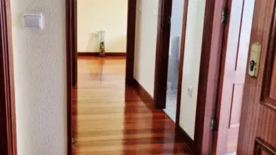 Piso en Venta Torrelavega  65m² Amueblado 2 Dorm 1 Baño