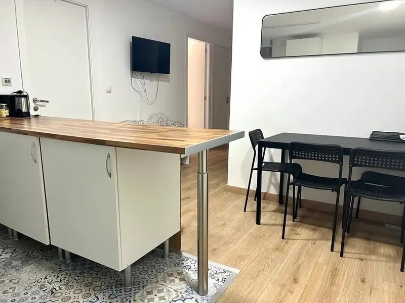 Avenida de las Vascongadas, Getafe, Community of Madrid 28903