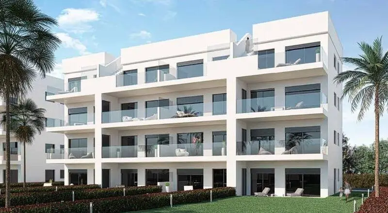 Atico en Alhama de Murcia con Solarium Privado y Vistas al Golf