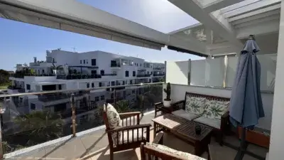 Moderno Apartamento en Playa Granada con Vistas al Mar