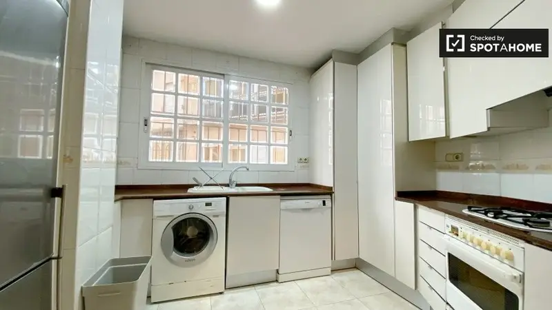 Apartamento 4 dormitorios 2 ba																											
																											
																											
																											
																											
																											
																											
																											
																											
																											
																											
																											
																											
																											
																											
																											
																											
																											
																											
																											
																											
																											
																											
																											
																											
																											
																											Valencia