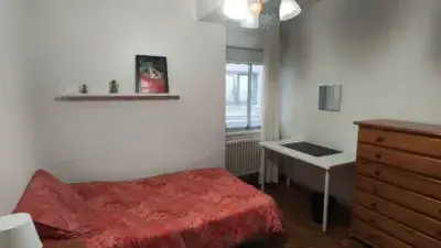 Piso Estudiantes Santiago Compostela Tres Dormitorios Céntrico