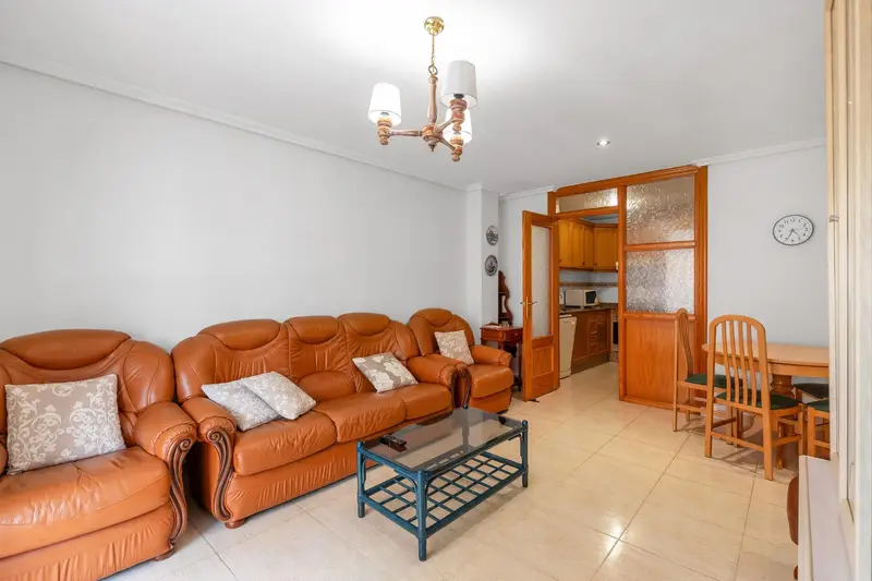 Apartamento amueblado en Nueva Torrevieja 3 dormitorios 2 baños