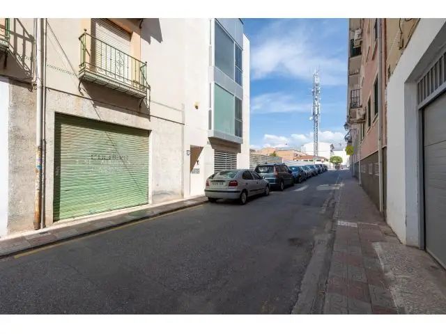 Local Comercial en Armilla Ideal Garaje 45m2
