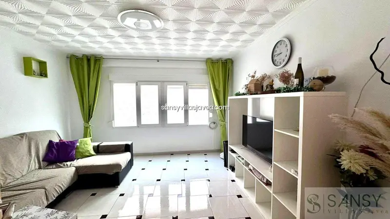 Apartamento en Dénia 3 dormitorios 1 baño Patio Ideal inversión
