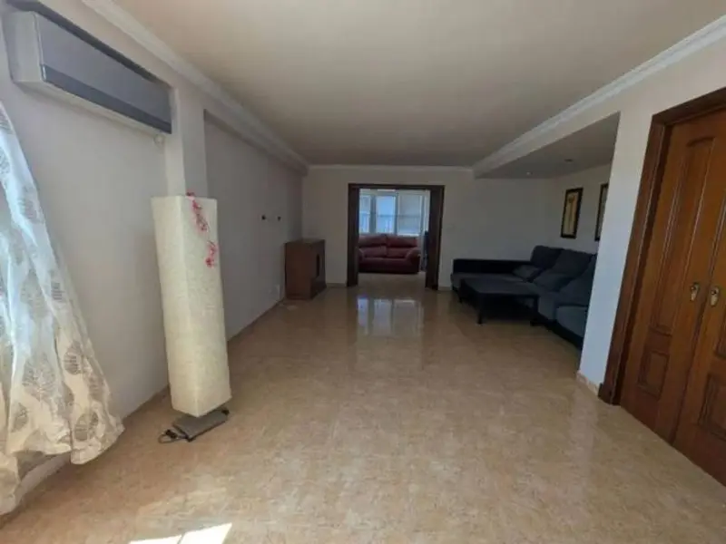 Ático en Venta en Almería Capital 4 Dormitorios 2 Baños Terraza