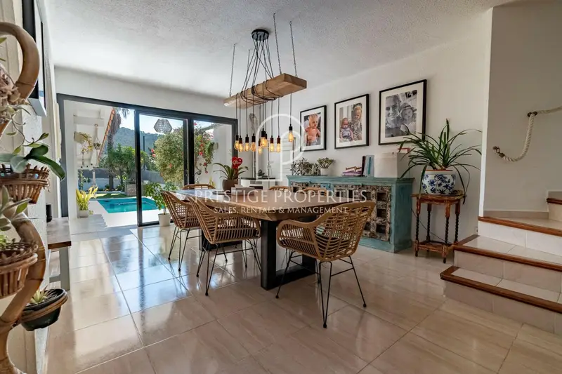Adosado en venta en San Agustin Ibiza con piscina y 4 habitaciones