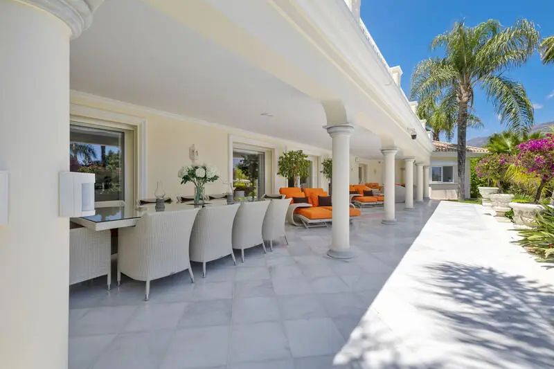 Villa Lujo 6 Dormitorios Nueva Andalucia